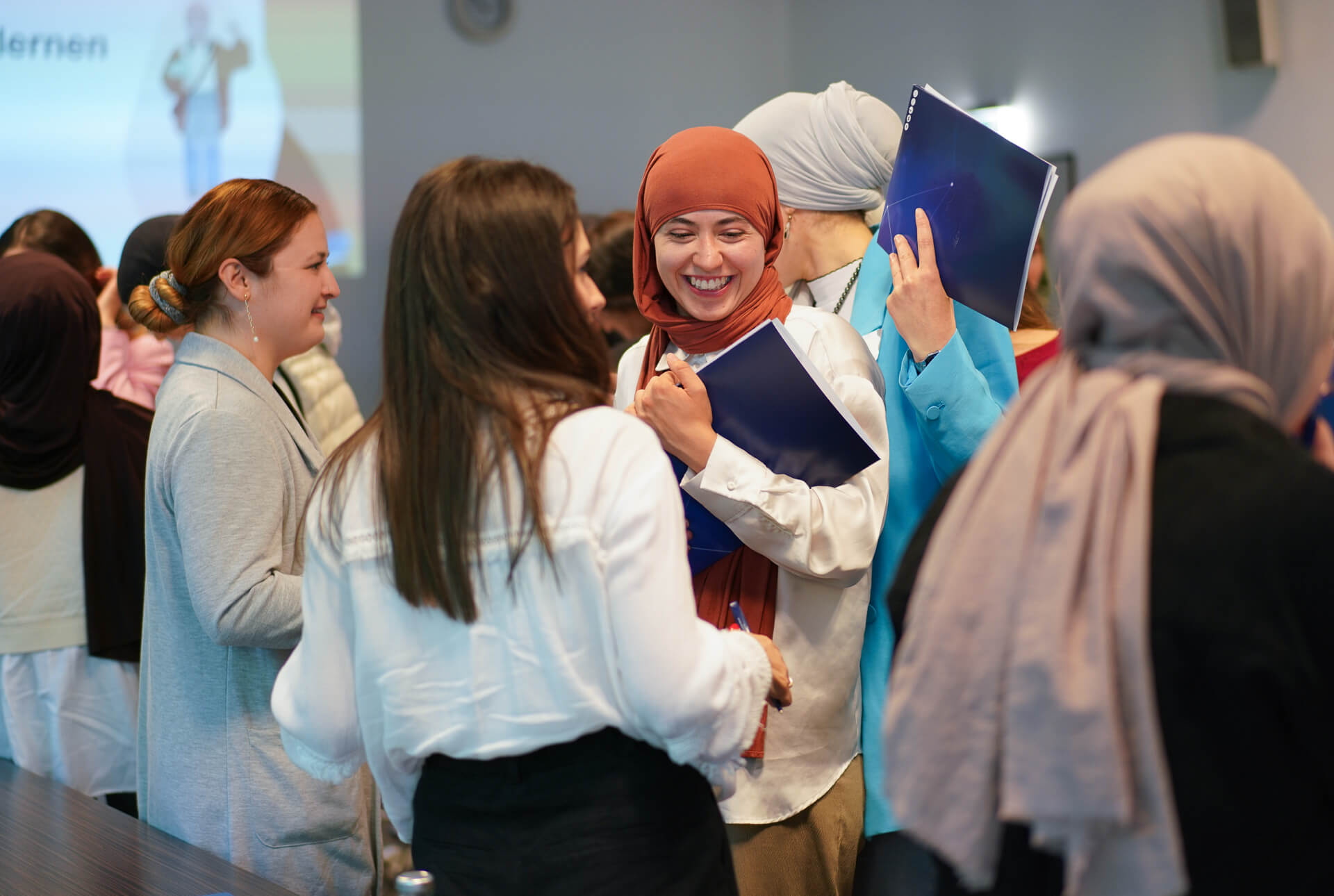 Eine junge Frau auf dem Empowerment-Camp 2023